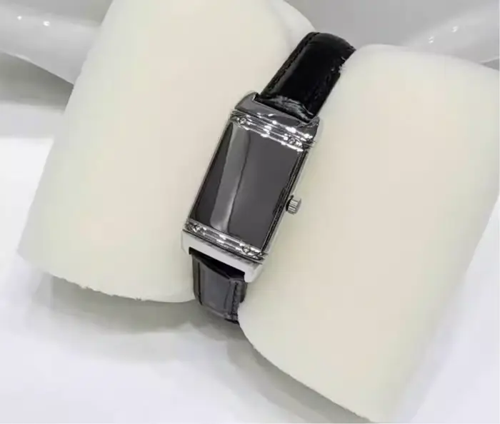 Montre à quartz Re-verso pour femme avec un diamètre de 36 mm d'épaisseur de 10 mm