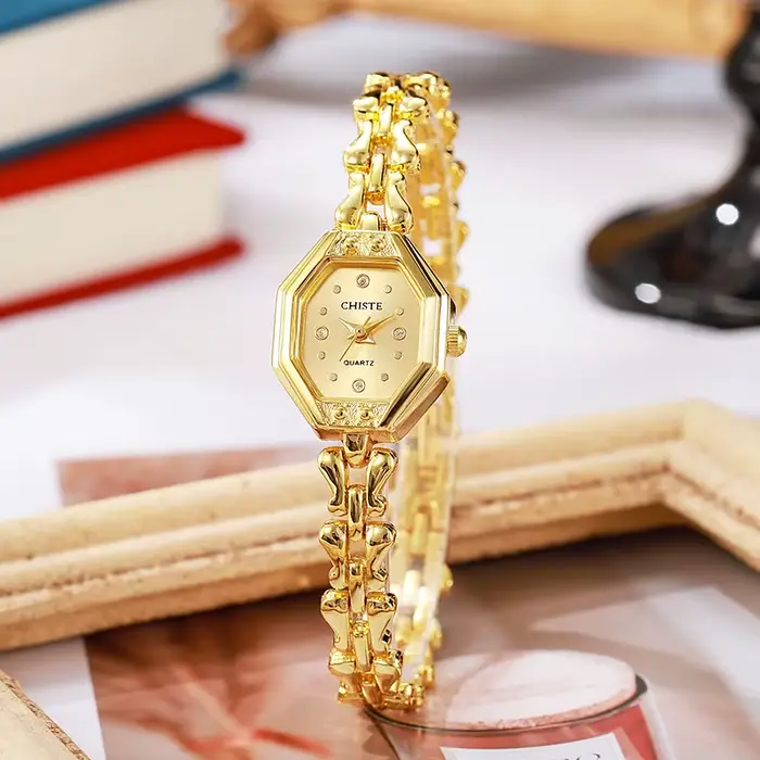 Haute qualité chanceux petit cadran carré rétro dames Montre Bracelets uniques bande Montre à Quartz
