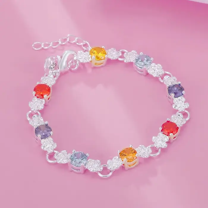 Nouveau bracelet classique de luxe en or 18 carats avec cristaux colorés pour femme