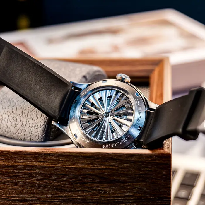 Nouvelle montre OBLVLO en acier inoxydable avec bracelet en silicone pour hommes style luxe ocasions formelles et décontractées