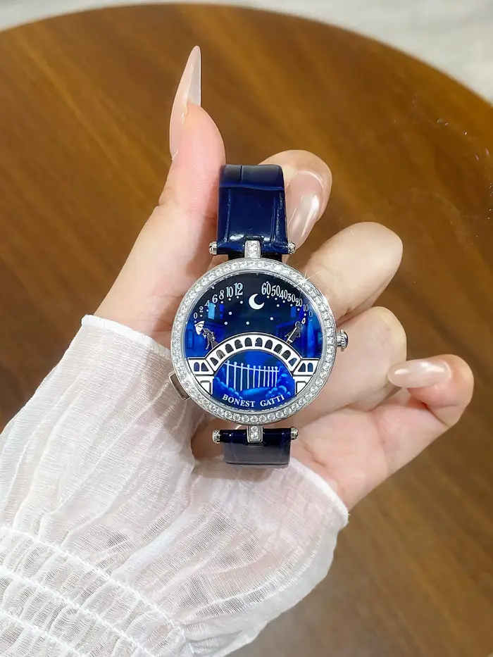 Montre pour femme BONEST GATTI : Design pont d'amoureux étoilé allemand avec cadran lumineux
