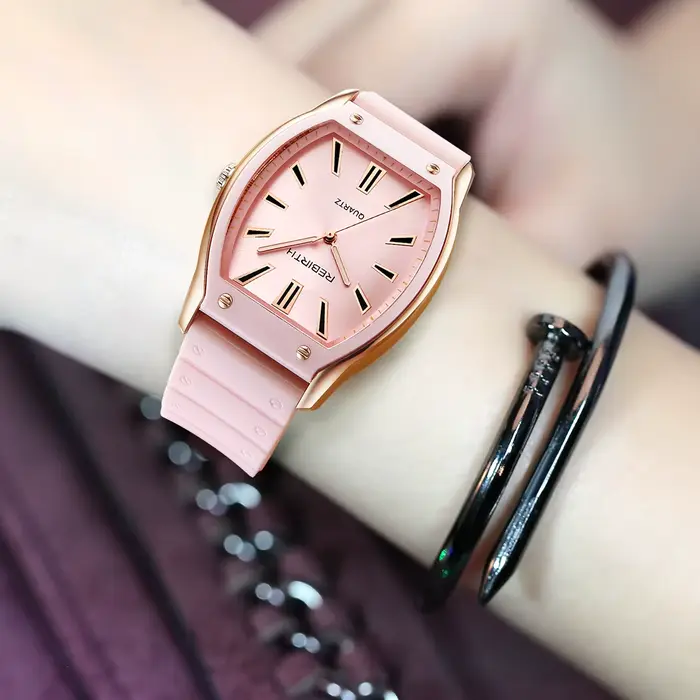 Montre à quartz simple