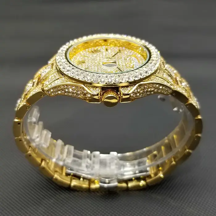 Montre-bracelet TikTok en acier inoxydable avec finition or plaqué, résistante à l'eau, pour homme et femme, idéale pour les soirées et les événements formels