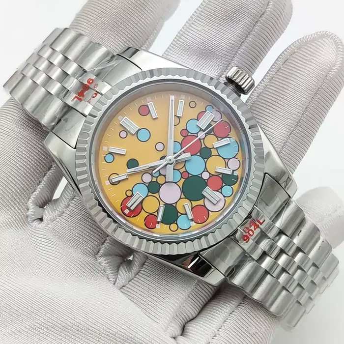 Montre-bracelet de luxe en acier inoxydable pour hommes et femmes
