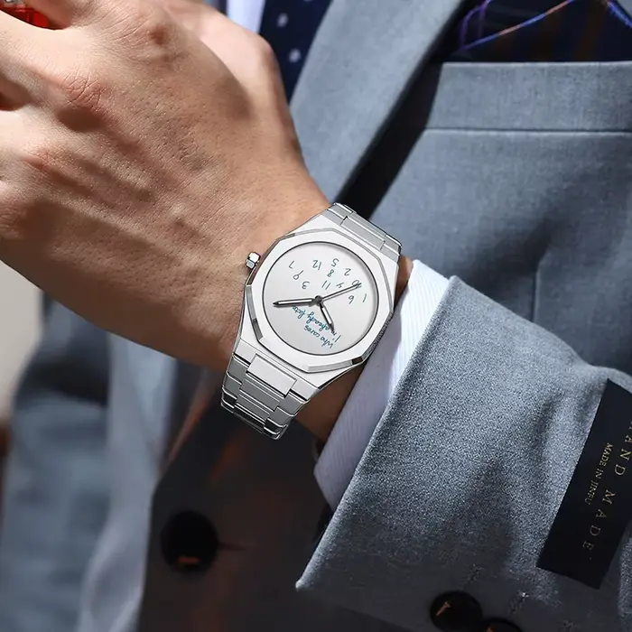 Montre pour homme élégante et luxueuse