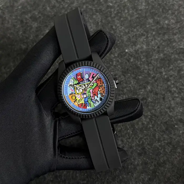 Nouvelle Montre Homme Ronde 2026 Cadran Art Abstrait Tendance Rétro Niche Luxe Cadeau