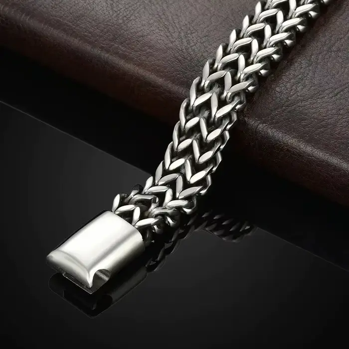 Bracelet en acier inoxydable tressé double rangée motif écailles de poisson plaqué rhodium imitation pour hommes et femmes styles hiphop rock à offrir occasions spéciales