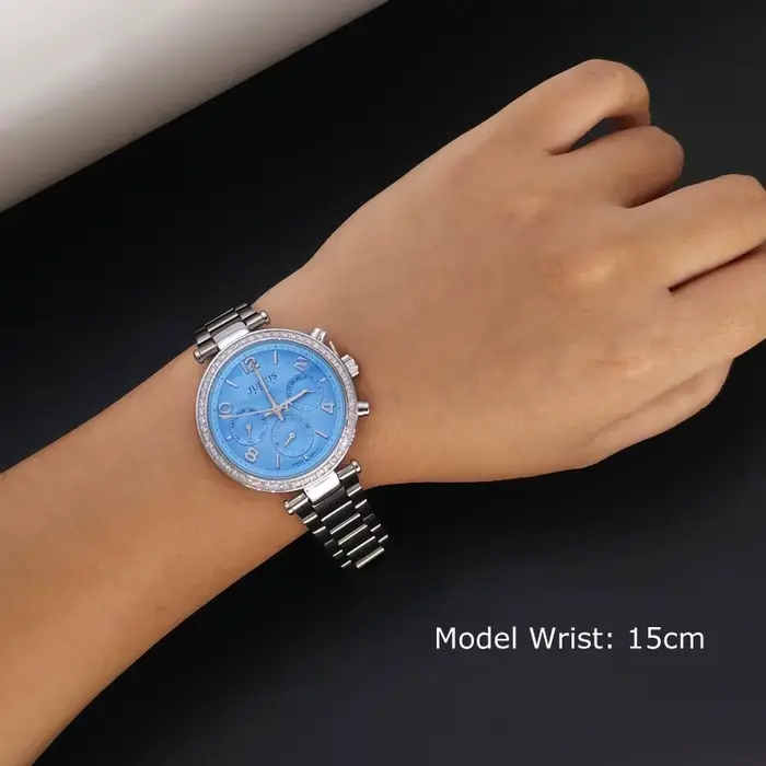 Montre multifonction quartz pour femmes élégante résistante à l'eau avec affichage date et jour pour occasions sportives et professionnelles