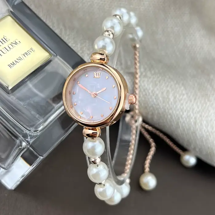Montre à main avec cordon de traction en perles romantique français