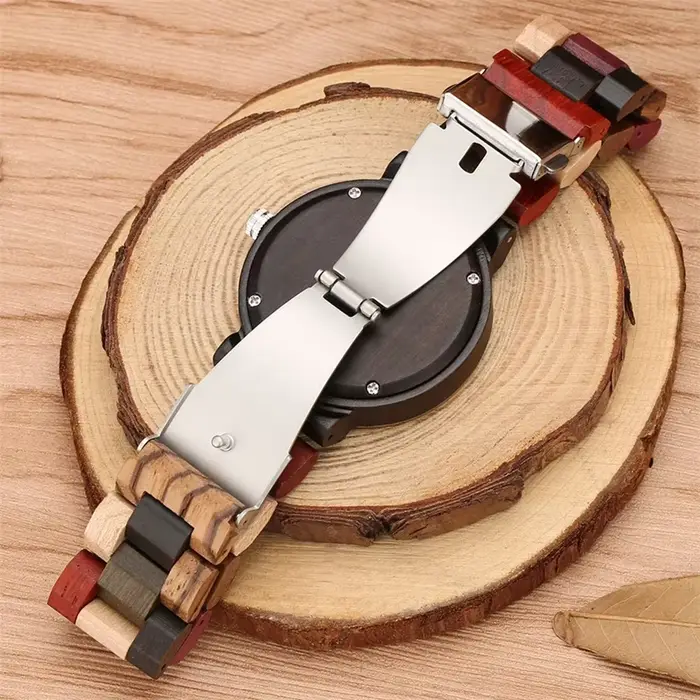 Montre en bois unique pour femme