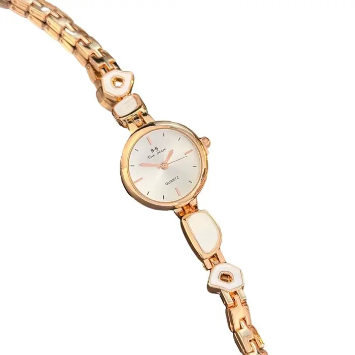 Montre-bracelet vintage irrégulière élégante de luxe pour femme