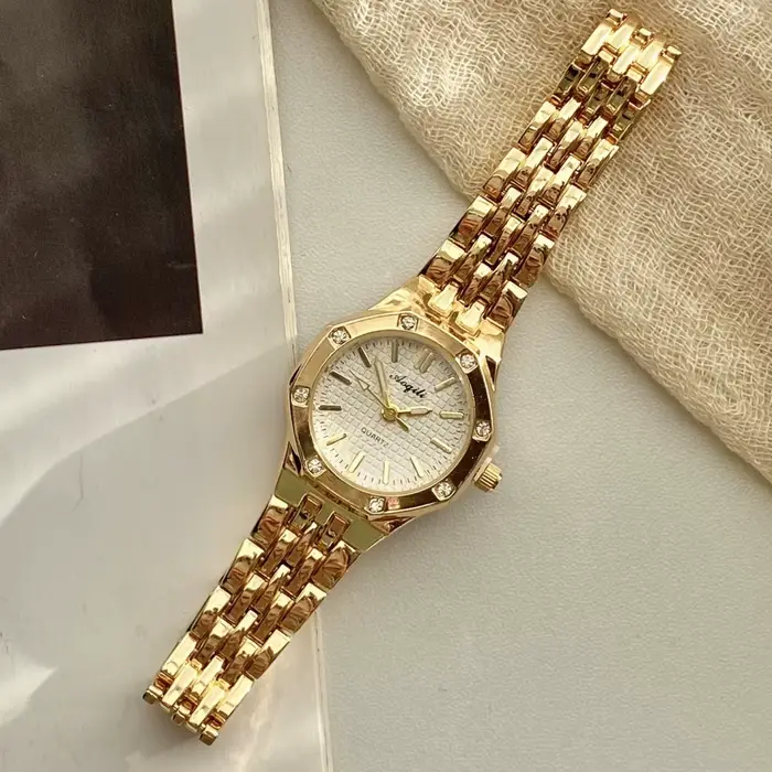 Mode femme chambre ronde or bracelet en acier Quartz montre-bracelet de luxe dames montre dorée pour femmes horloge