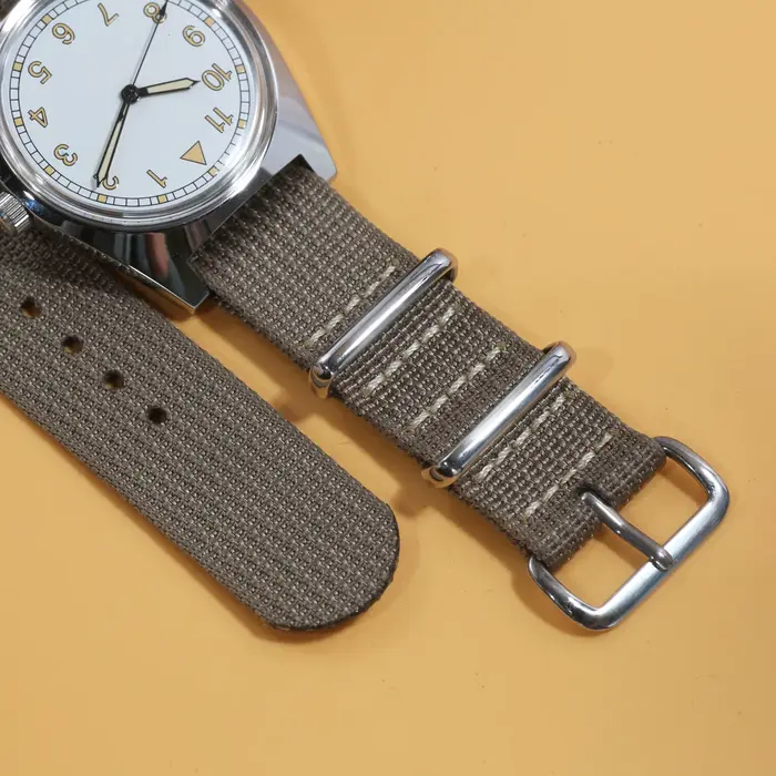 Montre mécanique HEIMDALLR aviateur rétro pour homme occasion spéciale avec mouvement ventilation manuelle et bracelet en nylon