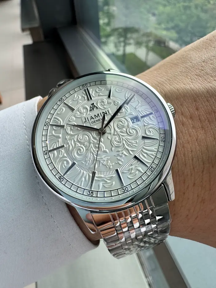 Montre minimaliste pour homme AOKULASIC