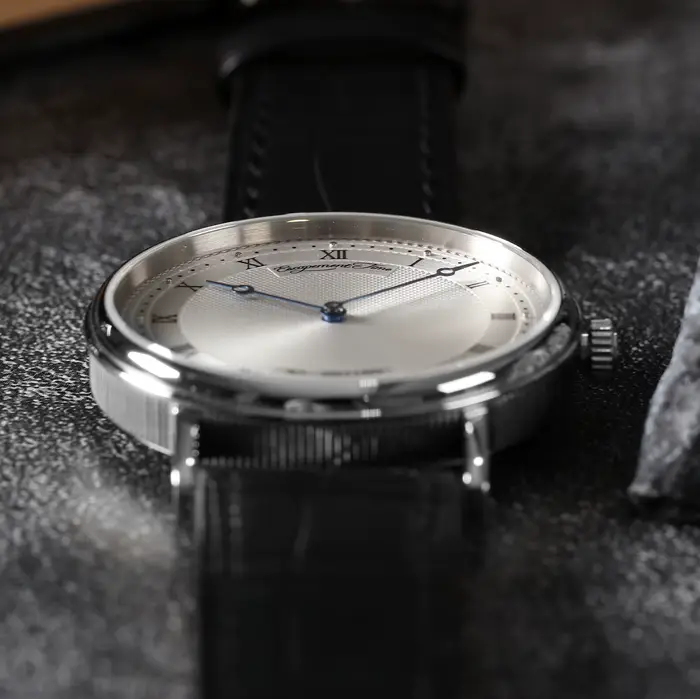 【Tempo d'escapement】 Montre à mouvement à quartz Boîtier de 38