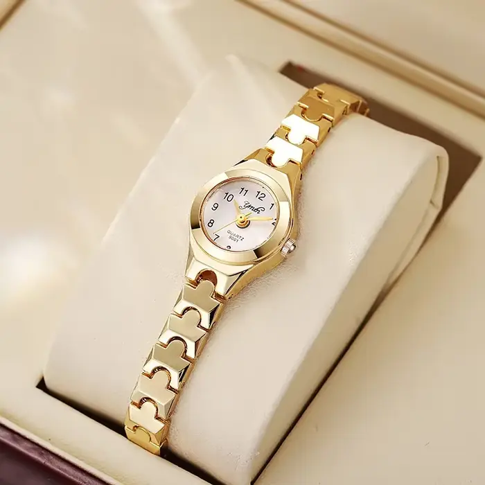 Offre spéciale marque femmes montres à Quartz mode Bracelet en acier