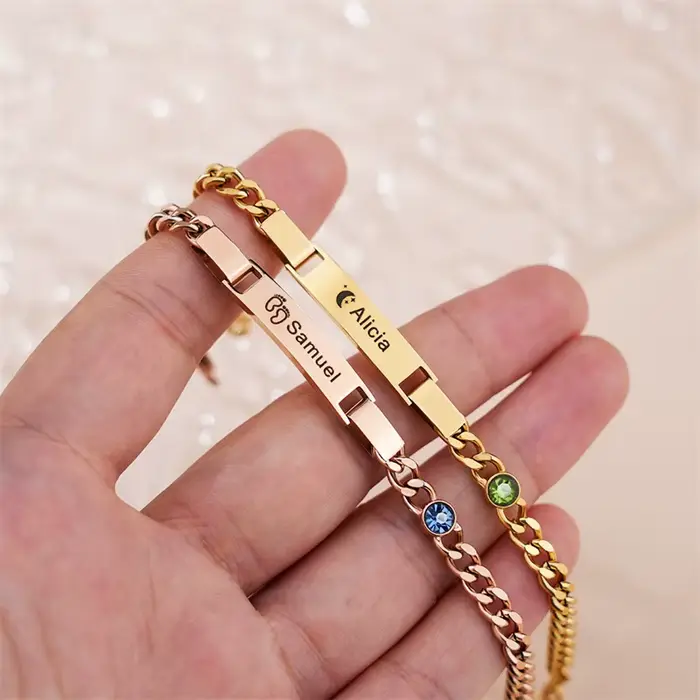 Bracelets personnalisés avec nom et pierre de naissance pour bébés garçons et filles