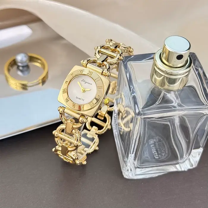 Nouvelle montre chaude transfrontalière pour femmes