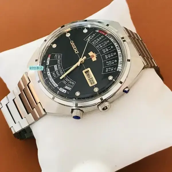 Montre mécanique automatique DFDG avec grand cadran rotatif