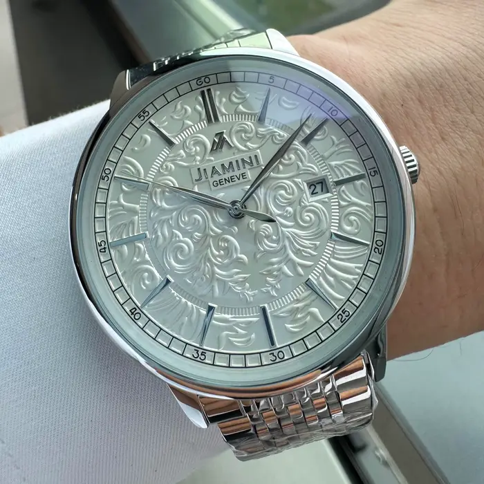 Montre minimaliste pour homme AOKULASIC