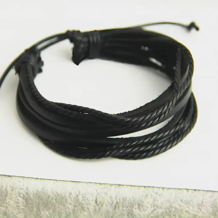 Bracelet en cuir multicouche tissé à la main pour hommes