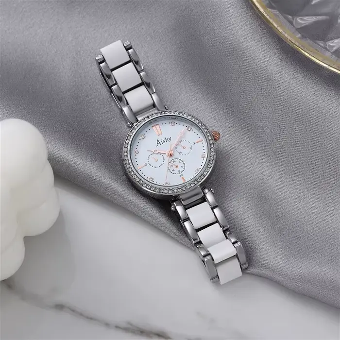 Montre-bracelet à quartz de luxe pour femme, décontractée, élégante, mode dames, livraison gratuite,