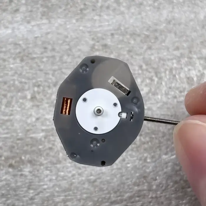 Mouvement de montre à quartz Sunon PE45