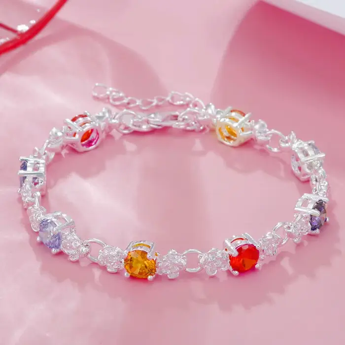 Nouveau bracelet classique de luxe en or 18 carats avec cristaux colorés pour femme