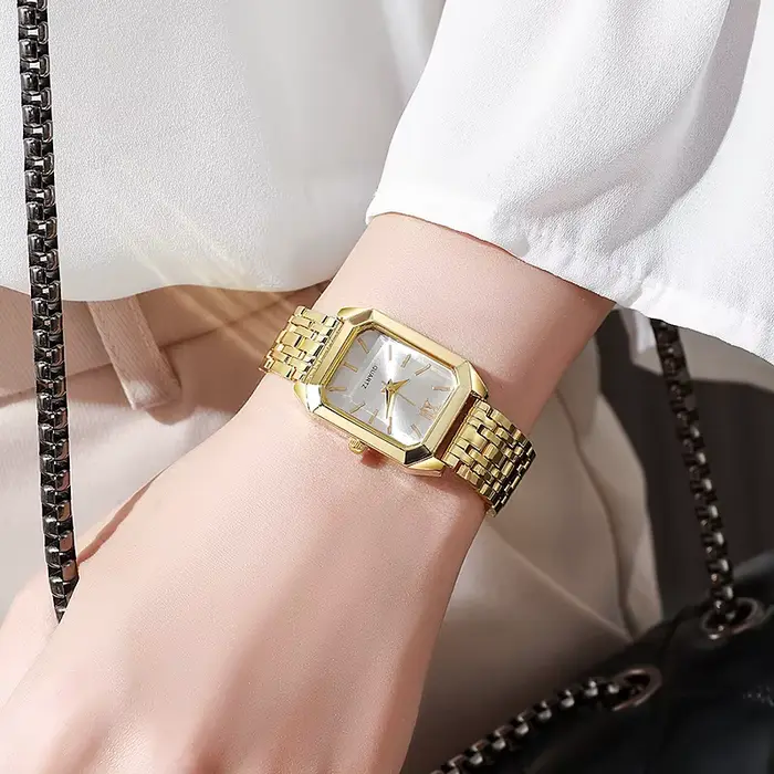 Célèbre marque femmes montre sans Logo