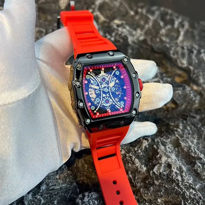 Montre pour hommes lumière marque de luxe cadran baril de vin à la mode nuit lueur
