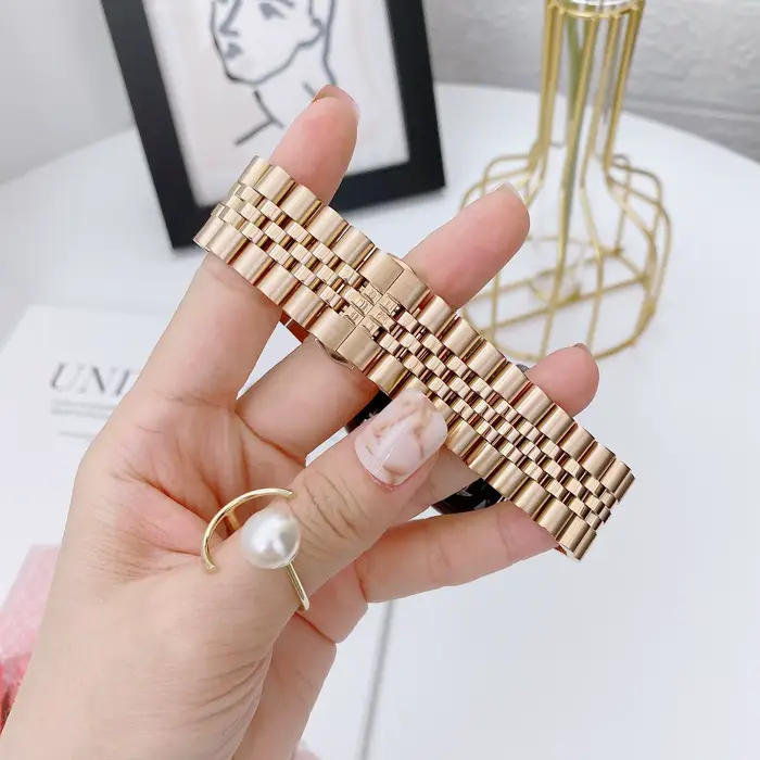 Bracelet en acier inoxydable pour Apple Watch unisexe avec fermoir papillon pour femmes et hommes pour occasions spéciales