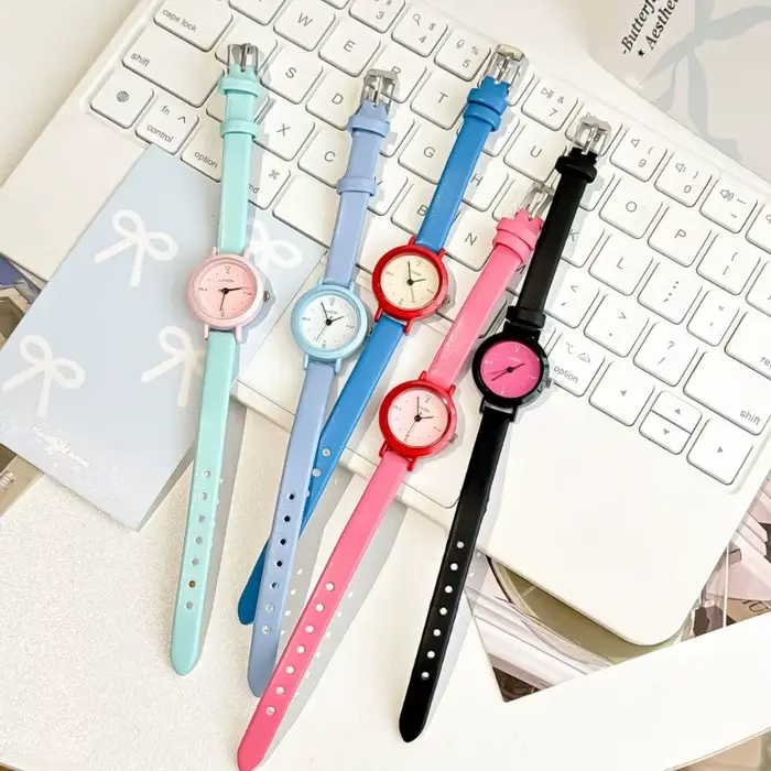 Montre élégante personnalisée pour femmes