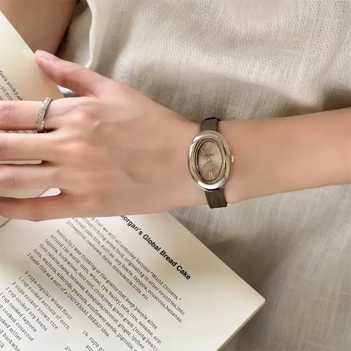 Nouvelle montre femme tendance