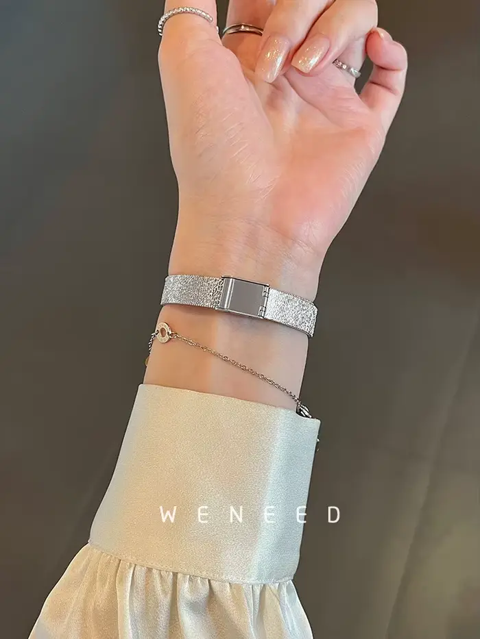 Montre carrée 2026 pour femme