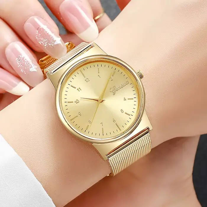 Montre pour femme, montre à quartz tendance avec bracelet en acier rose