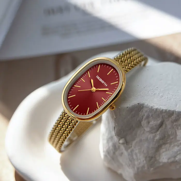 Montre à quartz simple et élégante pour femme, idéale pour un usage quotidien