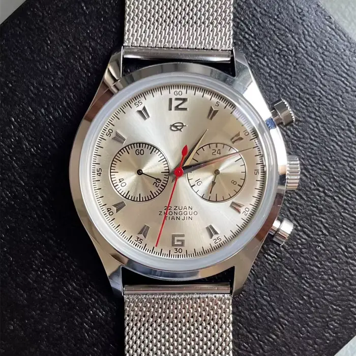 Nouvelles montres pour hommes d'affaires à la mode