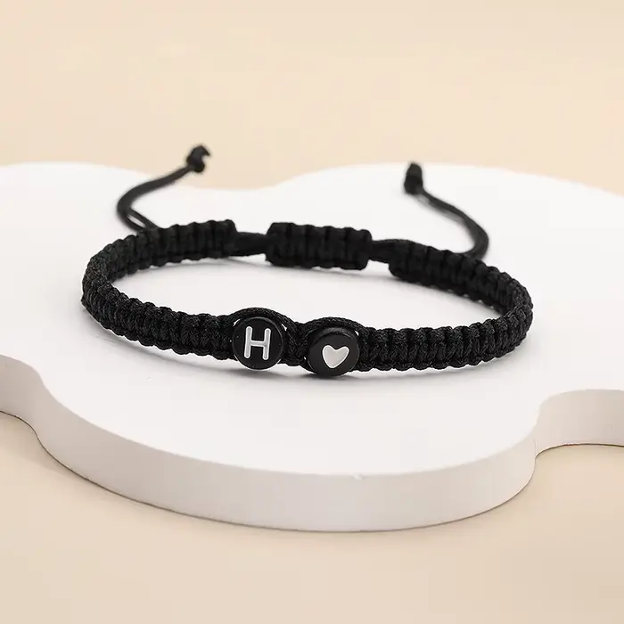 26 lettres initiales coeur Bracelets à la main réglable A-Z nom tressé