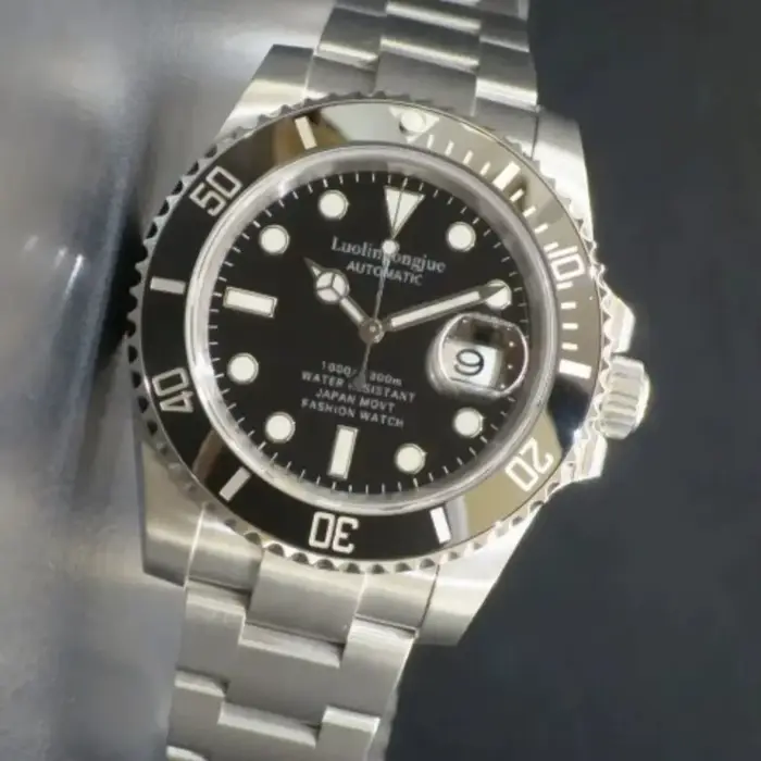 Montre de luxe pour homme avec design squelette de style professionnel