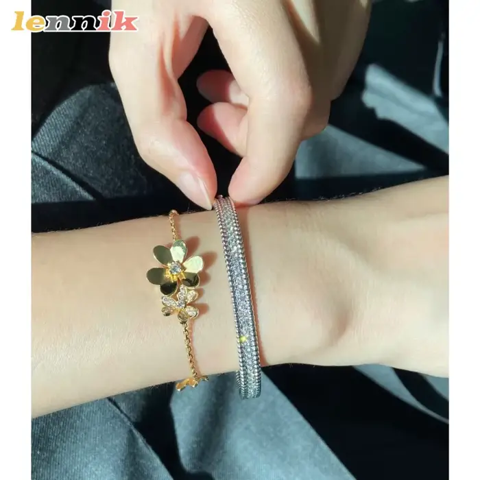 Bracelet trèfle à cinq fleurs pour femmes