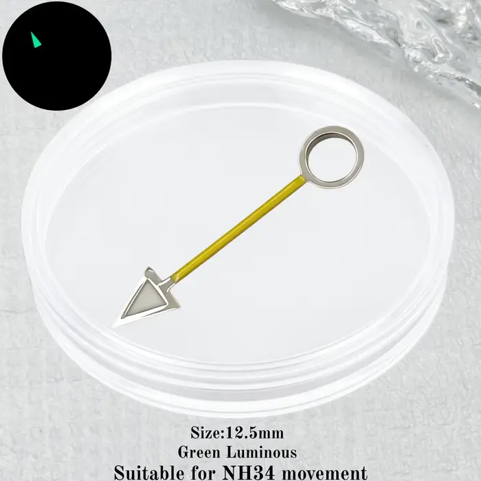 Aiguilles de montre lumineuses vertes