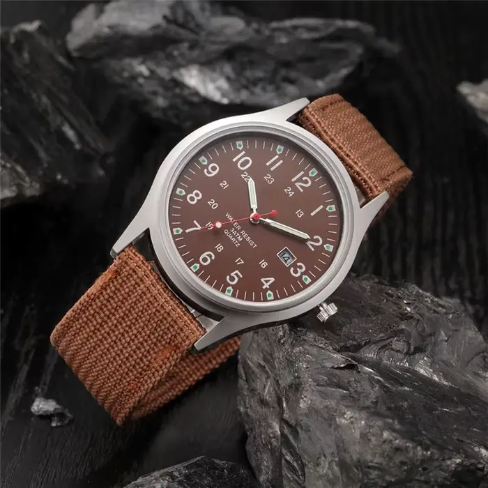 Montre-bracelet en acier inoxydable pour hommes