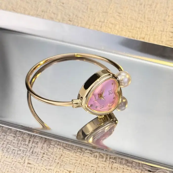 Nouvelle montre à cadran en forme de cœur avec perles
