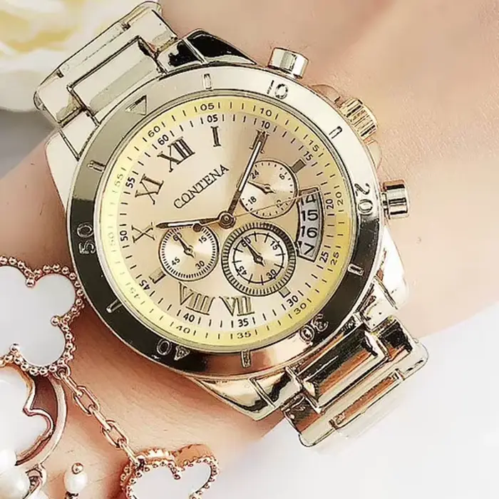 Montre de luxe en or pour femmes avec mouvement quartz et fermoir pliant élégante pour occasions spéciales comme anniversaires et Noël