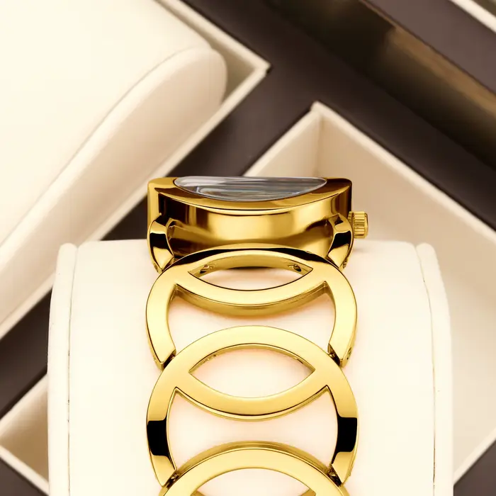 Montre-bracelet tendance pour femme : une montre à quartz luxueuse