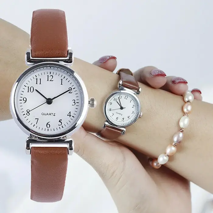 2021 Montres classiques pour femmes Noir Rouge Casual Quartz Bracelet en cuir Montre rétro Ronde Analogique Horloge Montres-bracelets pour dames