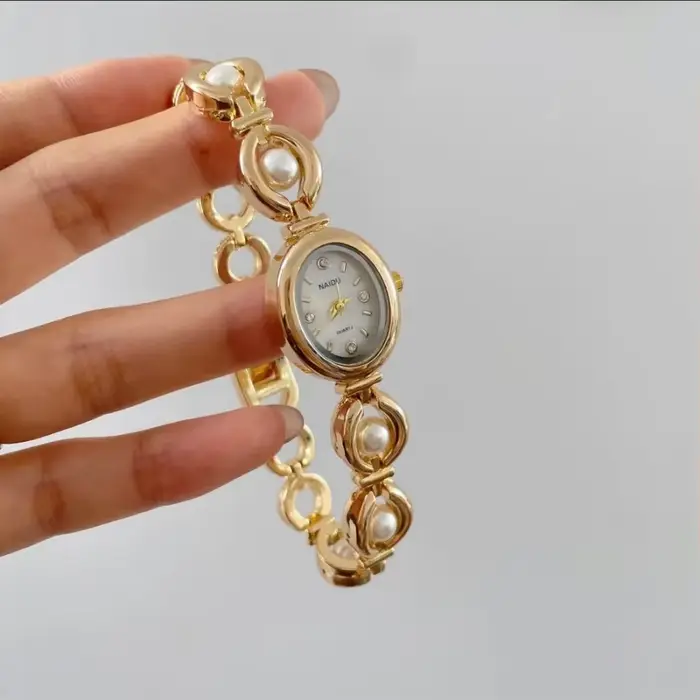 Nouvelle offre spéciale ovale belles dames Vintage montres pour femme fille étudiant mignon élégant petites femmes