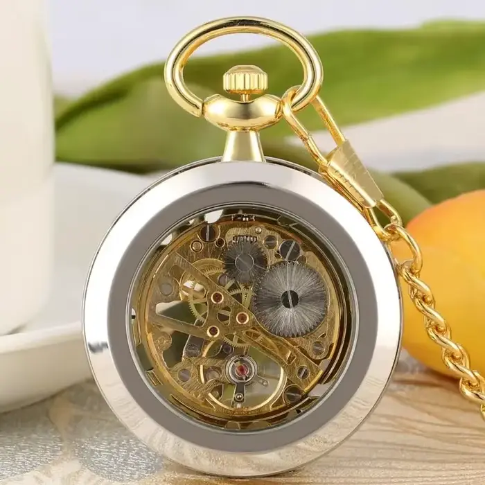 Montre de poche mécanique en bronze steampunk squelette doré ouverte pour hommes et femmes occasions spéciales