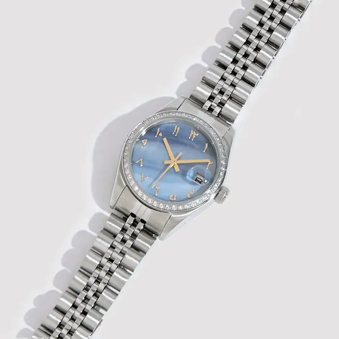 Montre de luxe pour femmes, chiffres arabes, boîtier en acier, couronne de marque étanche, montre-bracelet pour dames