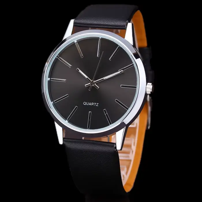 Montre-bracelet en cuir pour hommes